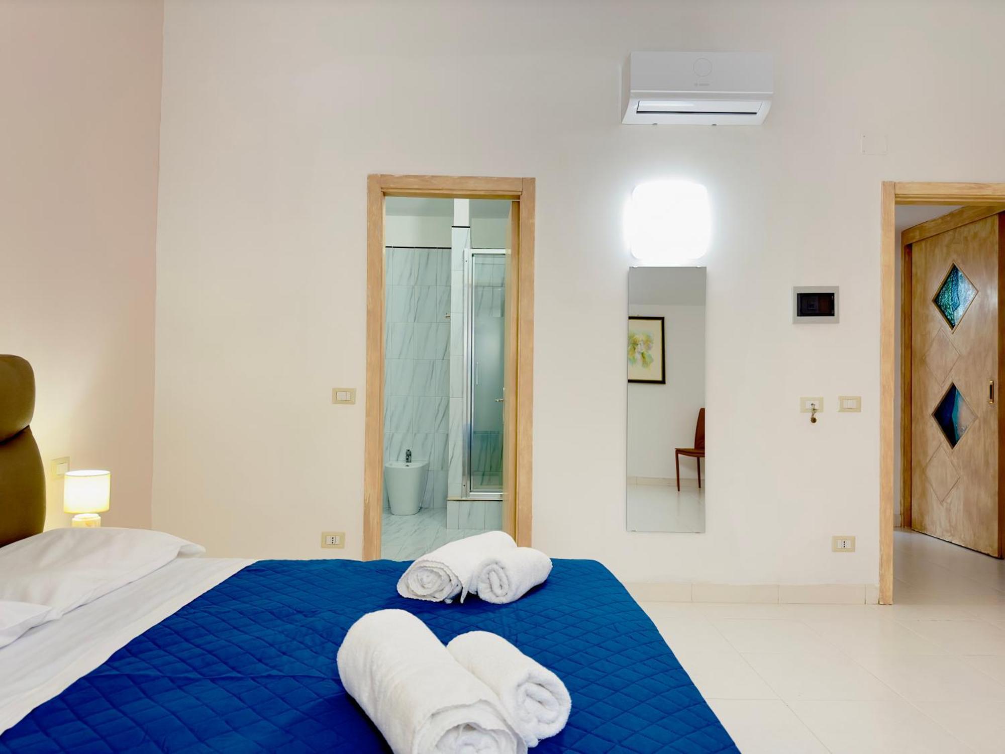 Unique Rooms In Centro Citta Bagno Privato E Climatizzatore Ragusa Eksteriør billede