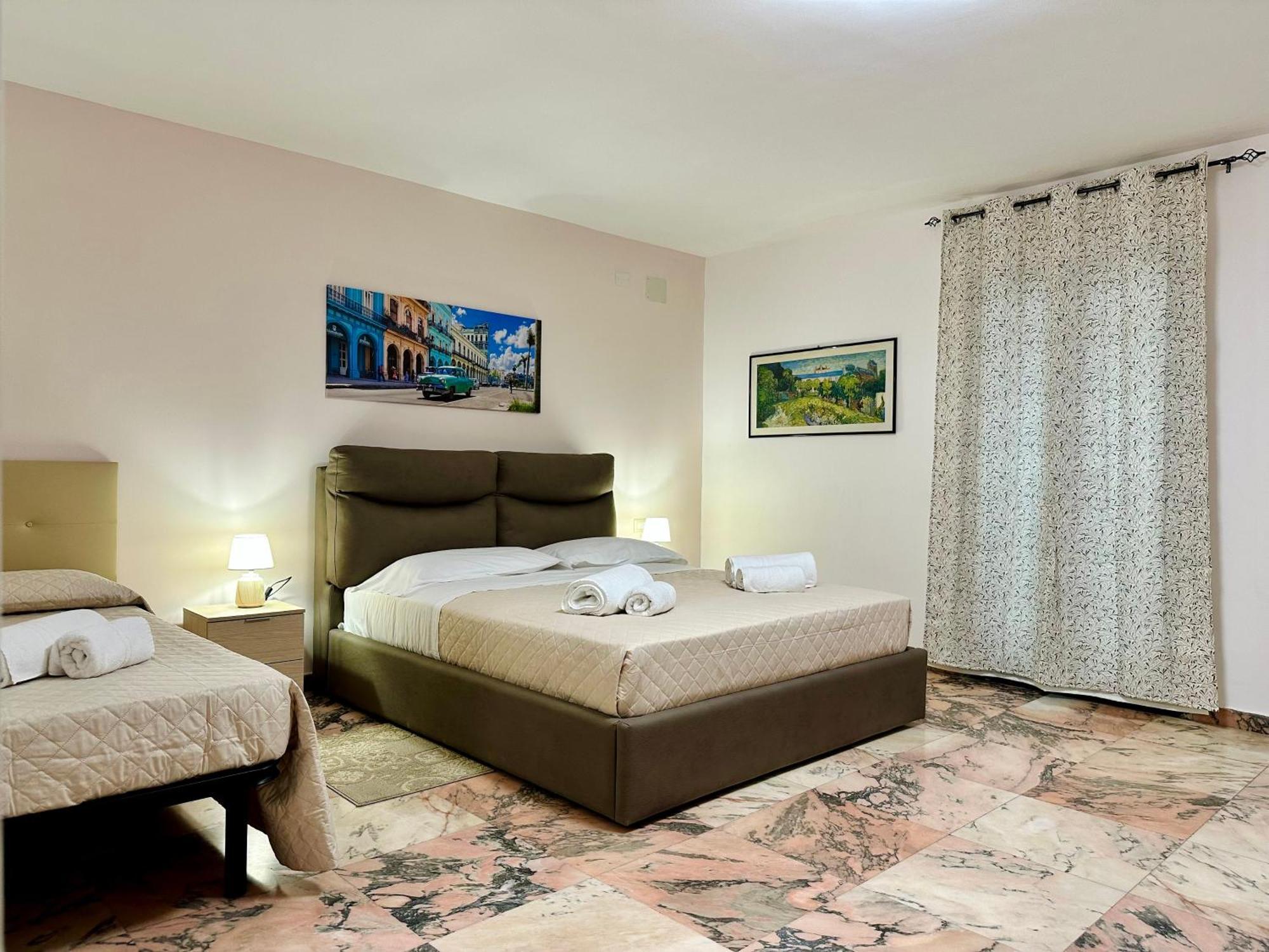Unique Rooms In Centro Citta Bagno Privato E Climatizzatore Ragusa Eksteriør billede